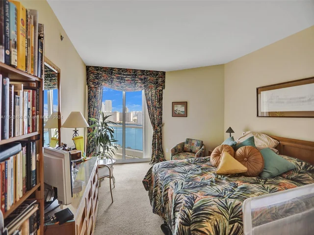 7000 Island Blvd # 2002, Aventura FL 33160