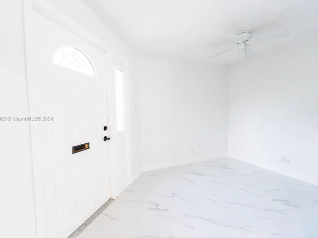 6220 NE 21st Rd, Fort Lauderdale FL 33308