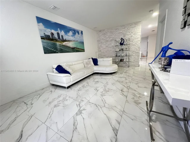 748 NE 34th Ave # 748, Homestead FL 33033