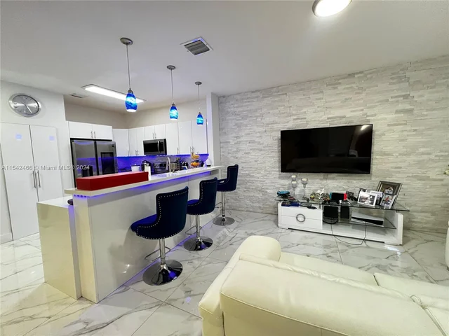 748 NE 34th Ave # 748, Homestead FL 33033