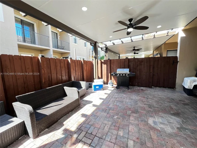 748 NE 34th Ave # 748, Homestead FL 33033