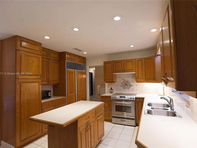 3610 SW 128th Ave, Miami FL 33175