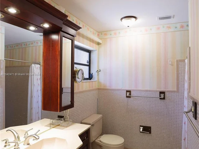 3610 SW 128th Ave, Miami FL 33175