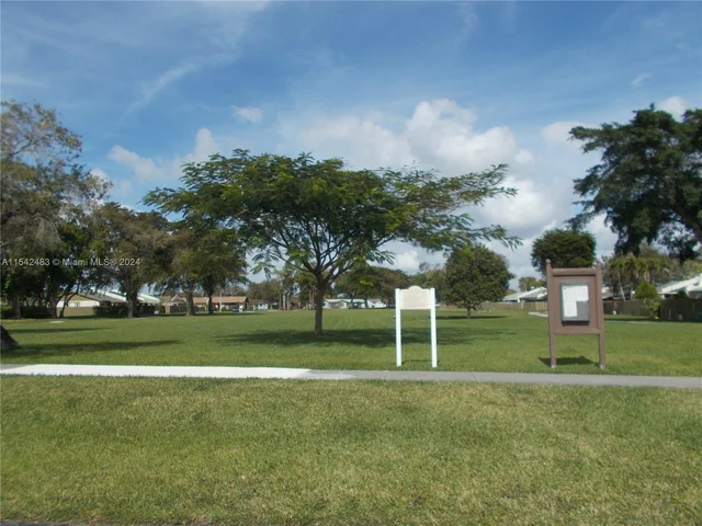 11105 SW 122nd Ct, Miami FL 33186