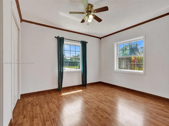 5501 NW 76th PL., Pompano Beach FL 33073