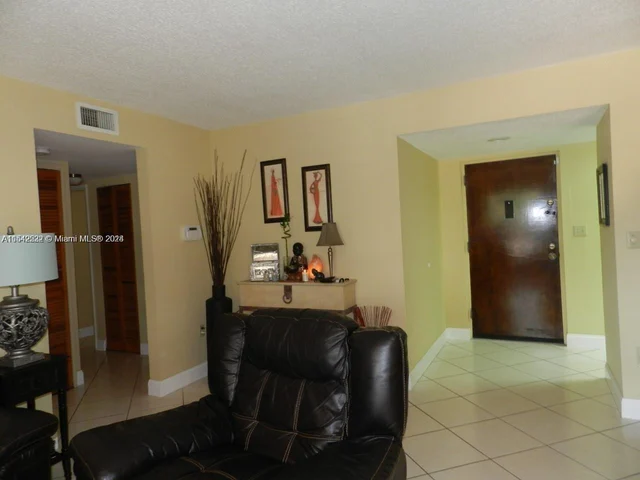 9285 SW 125th Ave # U303, Miami FL 33186