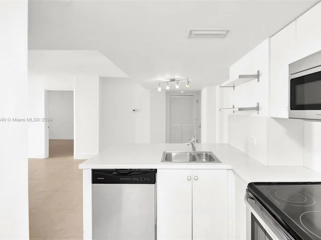 770 Claughton Island Dr # 1403, Miami FL 33131