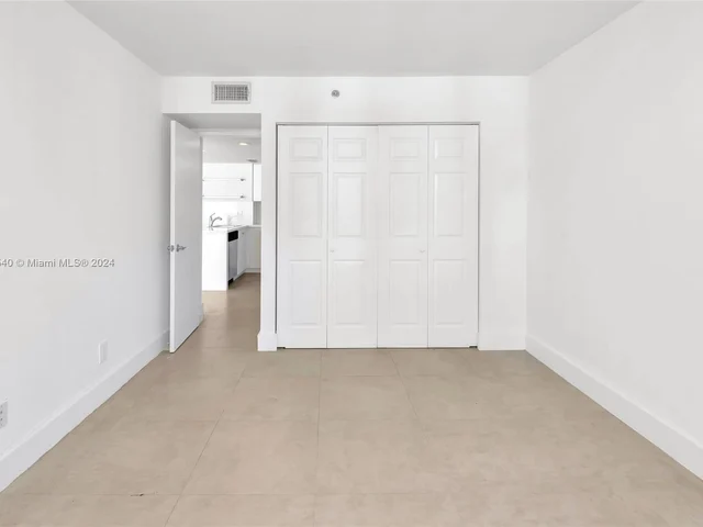 770 Claughton Island Dr # 1403, Miami FL 33131