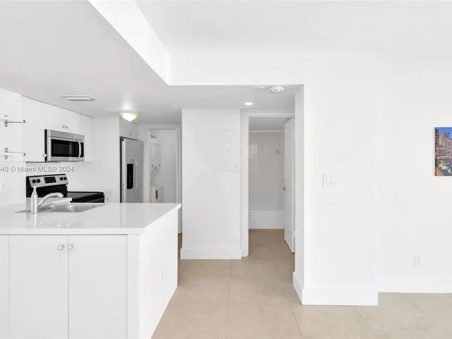 770 Claughton Island Dr # 1403, Miami FL 33131