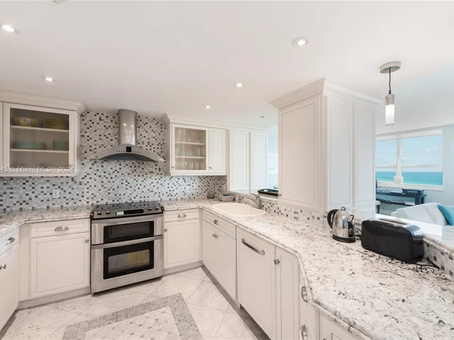 90 Alton Rd, Miami Beach FL 33139