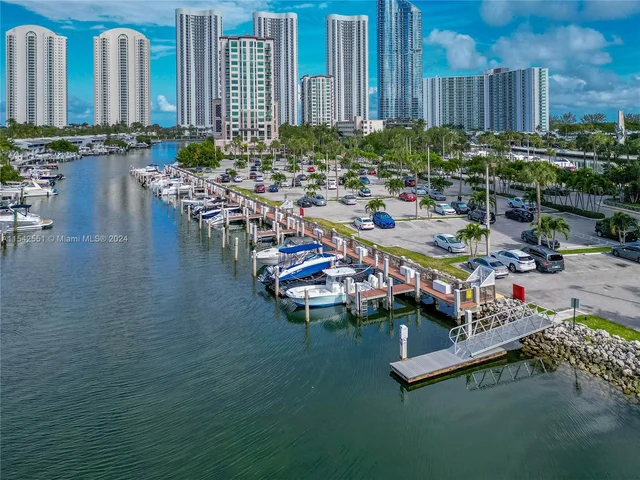 400 Kings Point Dr # 327, Sunny Isles Beach FL 33160