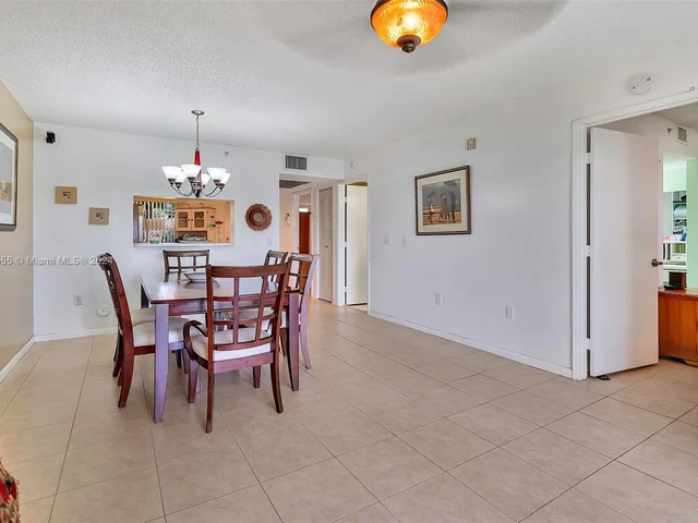 601 SW 141st Ave # 106P, Pembroke Pines FL 33027