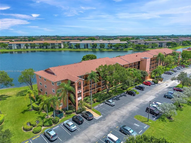 601 SW 141st Ave # 106P, Pembroke Pines FL 33027