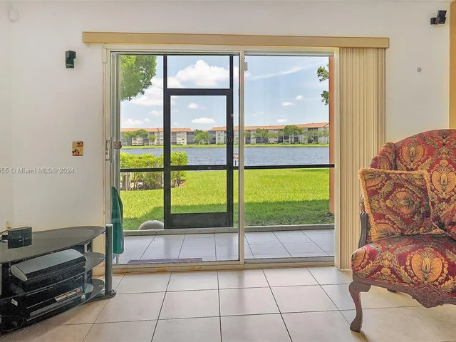 601 SW 141st Ave # 106P, Pembroke Pines FL 33027