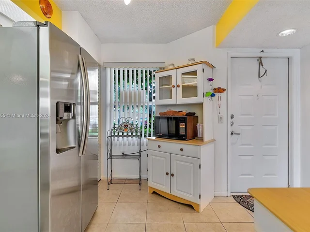 601 SW 141st Ave # 106P, Pembroke Pines FL 33027