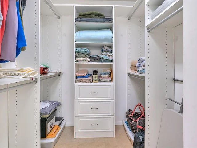 601 SW 141st Ave # 106P, Pembroke Pines FL 33027