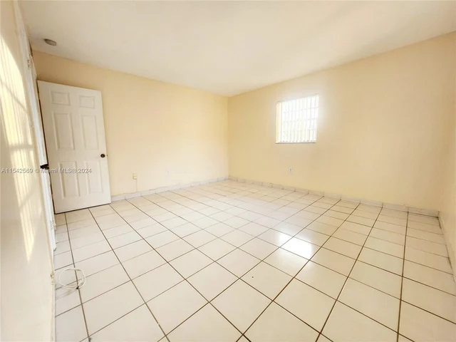 9962 SW 88th St # 7, Miami FL 33176