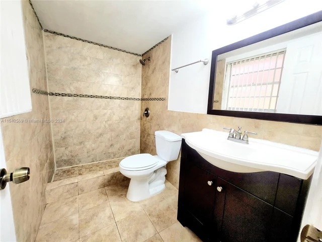 9962 SW 88th St # 7, Miami FL 33176