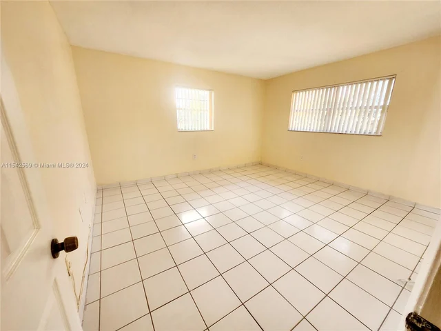 9962 SW 88th St # 7, Miami FL 33176
