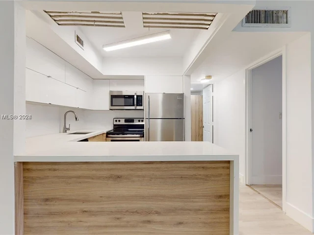 2715 Tigertail Ave # 401, Miami FL 33133