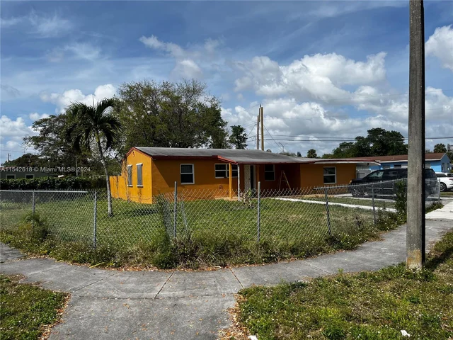 3001 NW 165th St # 1, Miami Gardens FL 33054