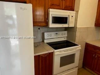 3001 NW 165th St # 1, Miami Gardens FL 33054