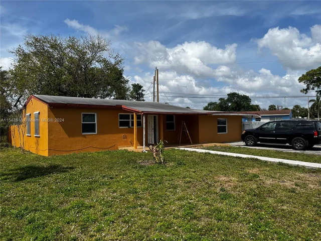3001 NW 165th St # 1, Miami Gardens FL 33054