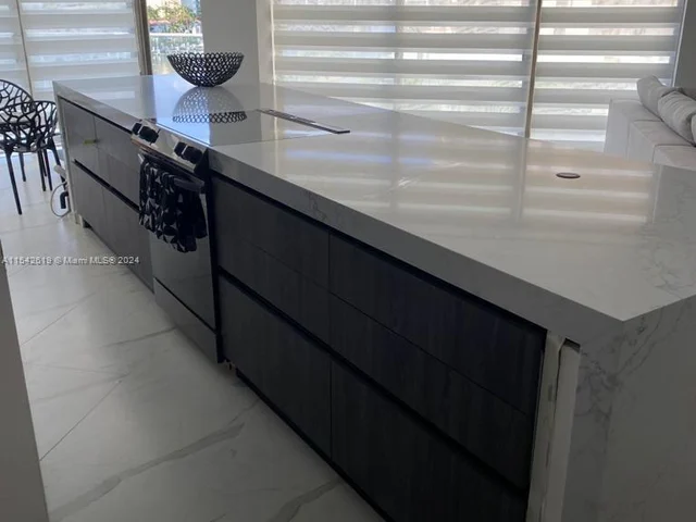 19707 Turnberry Way # 7G, Aventura FL 33180