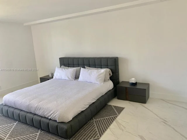 19707 Turnberry Way # 7G, Aventura FL 33180