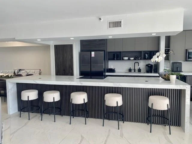 19707 Turnberry Way # 7G, Aventura FL 33180