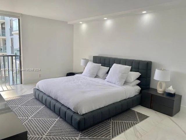 19707 Turnberry Way # 7G, Aventura FL 33180