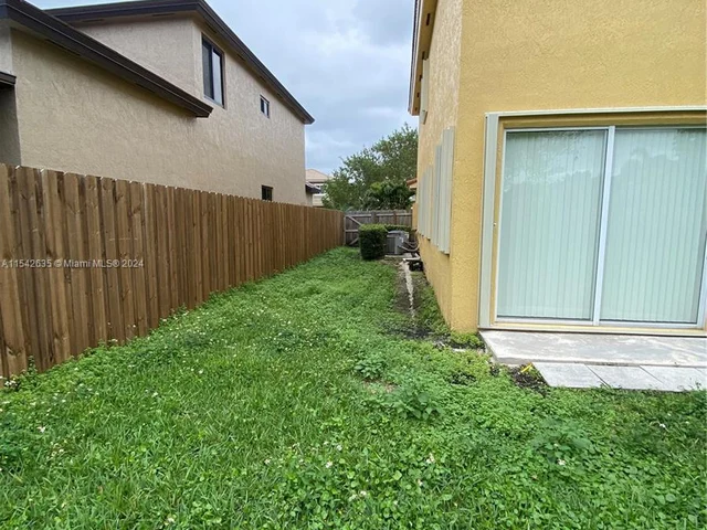 2226 SE 20th Ave # 2226, Homestead FL 33035