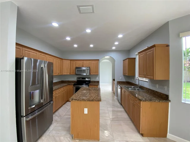 2226 SE 20th Ave # 2226, Homestead FL 33035