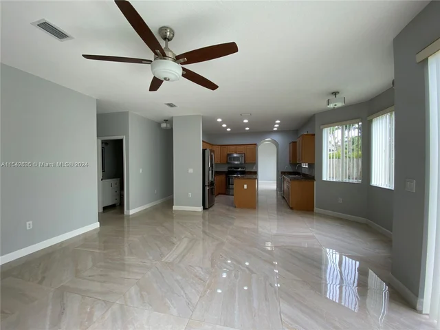 2226 SE 20th Ave # 2226, Homestead FL 33035