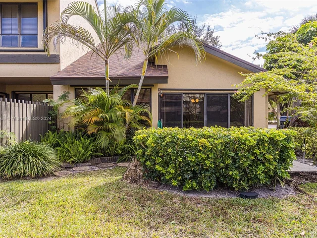 8823 Cleary Blvd # 8823, Plantation FL 33324