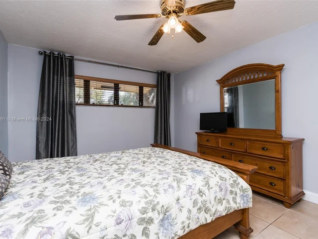 8823 Cleary Blvd # 8823, Plantation FL 33324