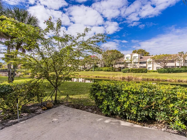8823 Cleary Blvd # 8823, Plantation FL 33324