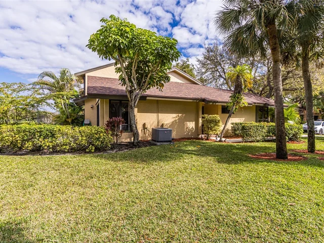 8823 Cleary Blvd # 8823, Plantation FL 33324