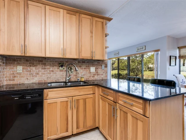 8823 Cleary Blvd # 8823, Plantation FL 33324