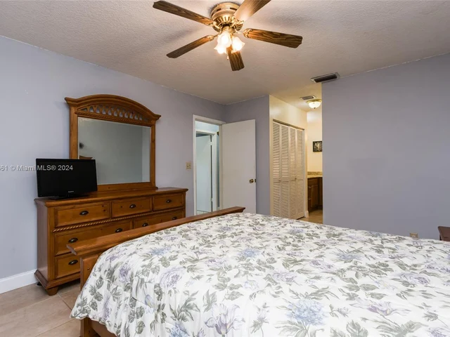 8823 Cleary Blvd # 8823, Plantation FL 33324