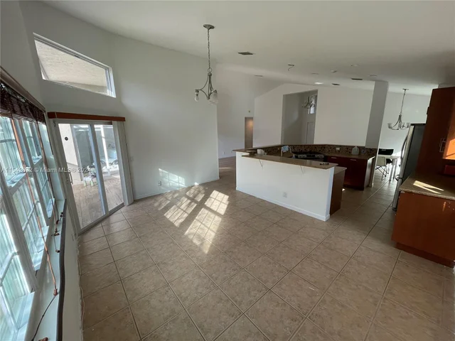 159 Cameron Ct, Weston FL 33326