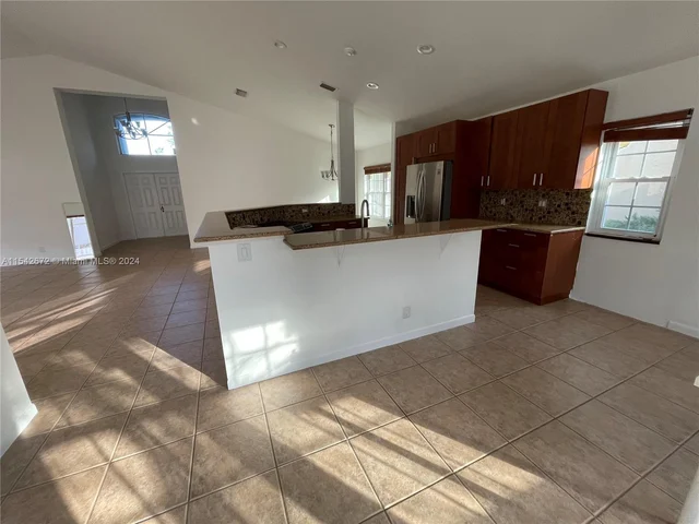 159 Cameron Ct, Weston FL 33326