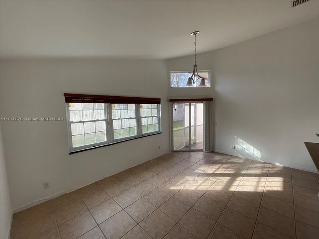 159 Cameron Ct, Weston FL 33326