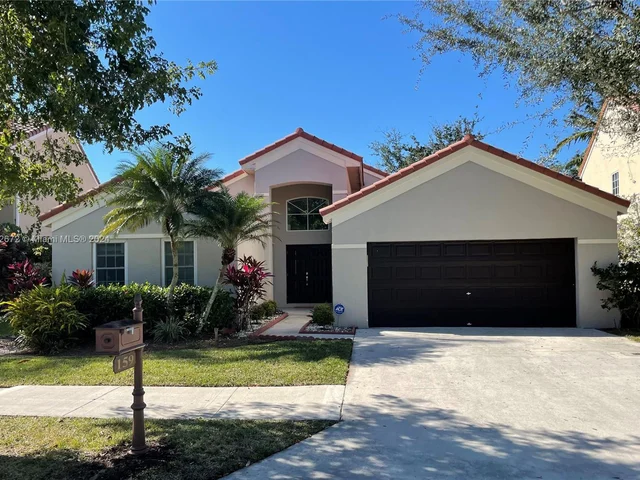 159 Cameron Ct, Weston FL 33326