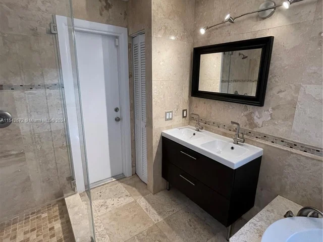 159 Cameron Ct, Weston FL 33326