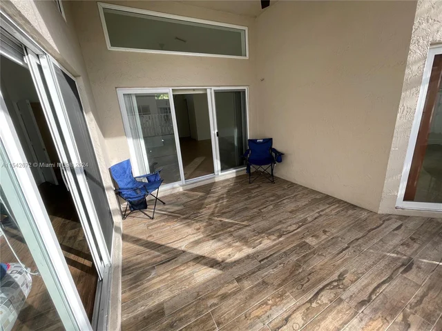 159 Cameron Ct, Weston FL 33326