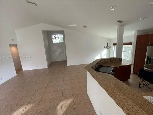 159 Cameron Ct, Weston FL 33326