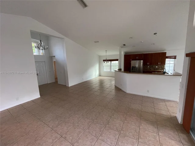 159 Cameron Ct, Weston FL 33326