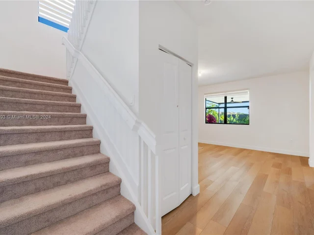 11892 SW 235th Ter, Homestead FL 33032