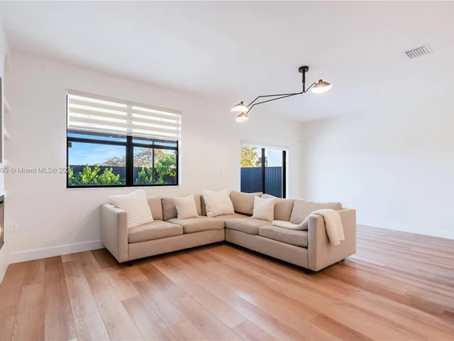 11892 SW 235th Ter, Homestead FL 33032